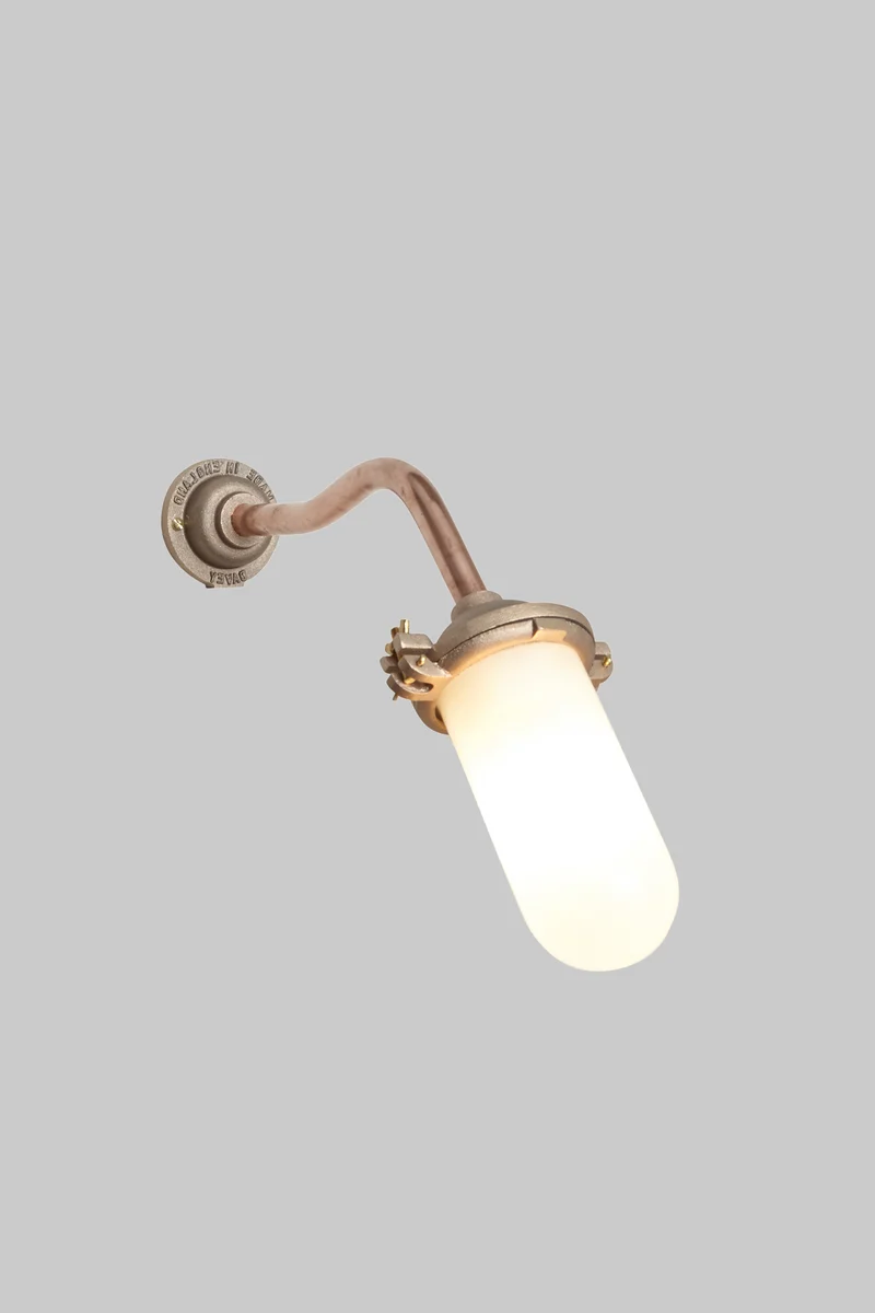 Exterior Bracket Light, Canted, 7684