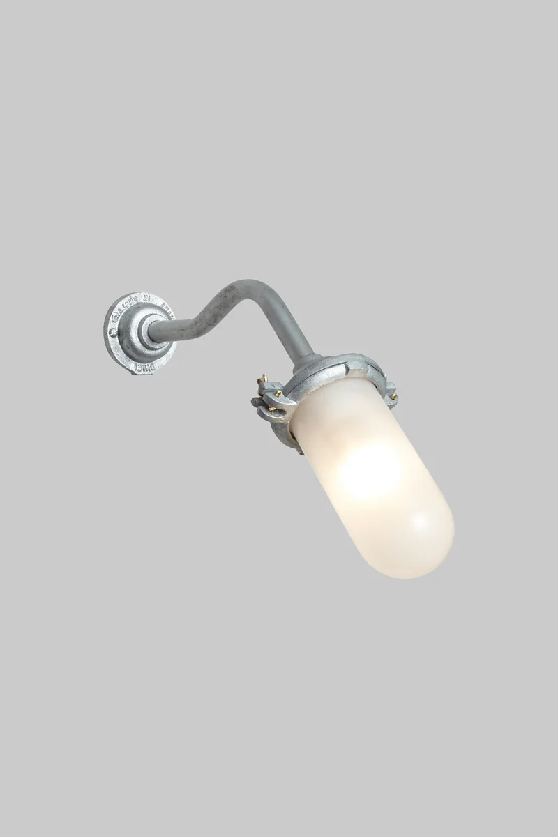 Exterior Bracket Light, Canted, 7684
