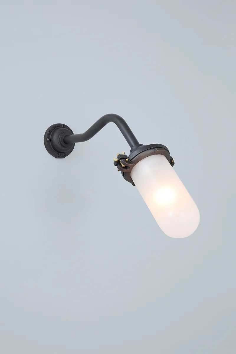 Exterior Bracket Light, Canted, 7684