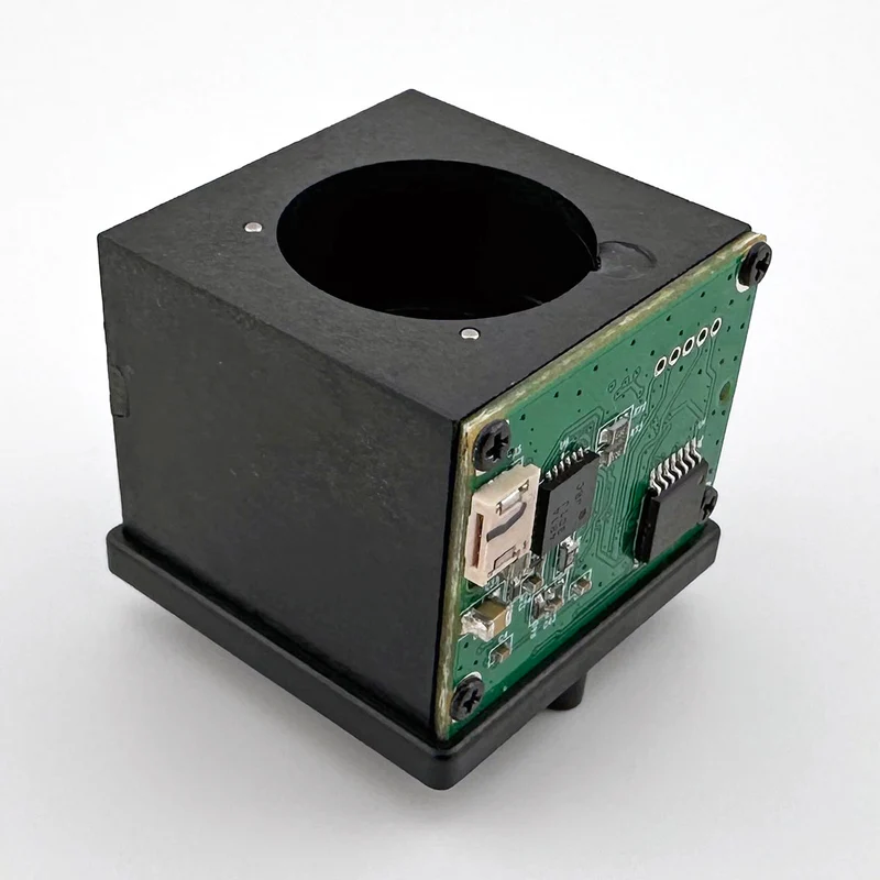 Autofokus-Objektiv mit M12-Anschluss und USB-Adapter