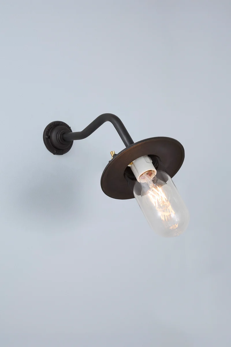 Exterior Bracket Light, Canted, 7685