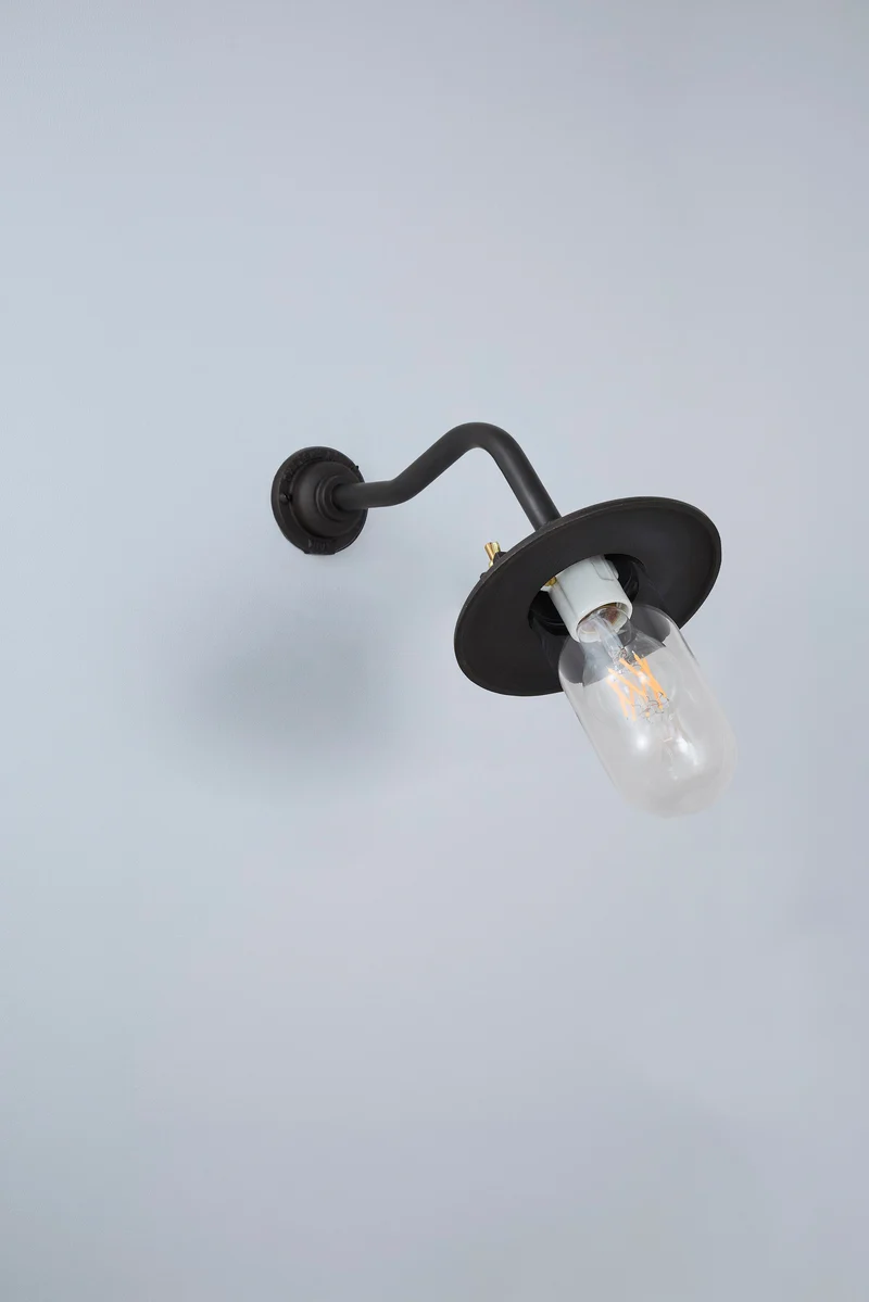 Exterior Bracket Light, Canted, 7685