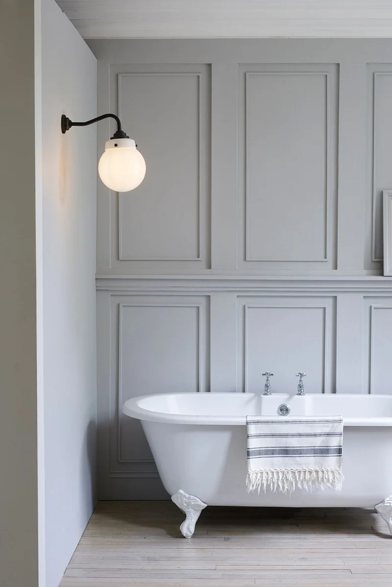 Hampton Wall Light Size 1