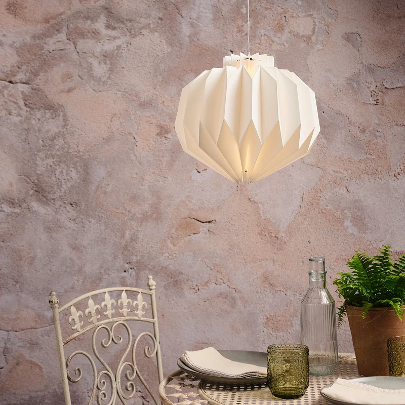Batteriebetriebene LED-Papier-Pendelleuchte Shrewsbury in Warmweiß