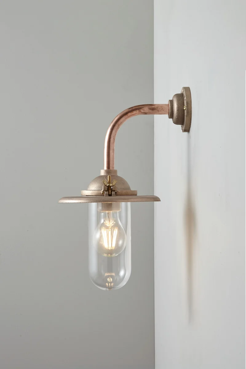 Exterior Bracket Light, 7685