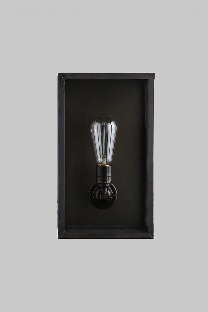 Medium Box Wall Light 7645 (Internally Glazed)