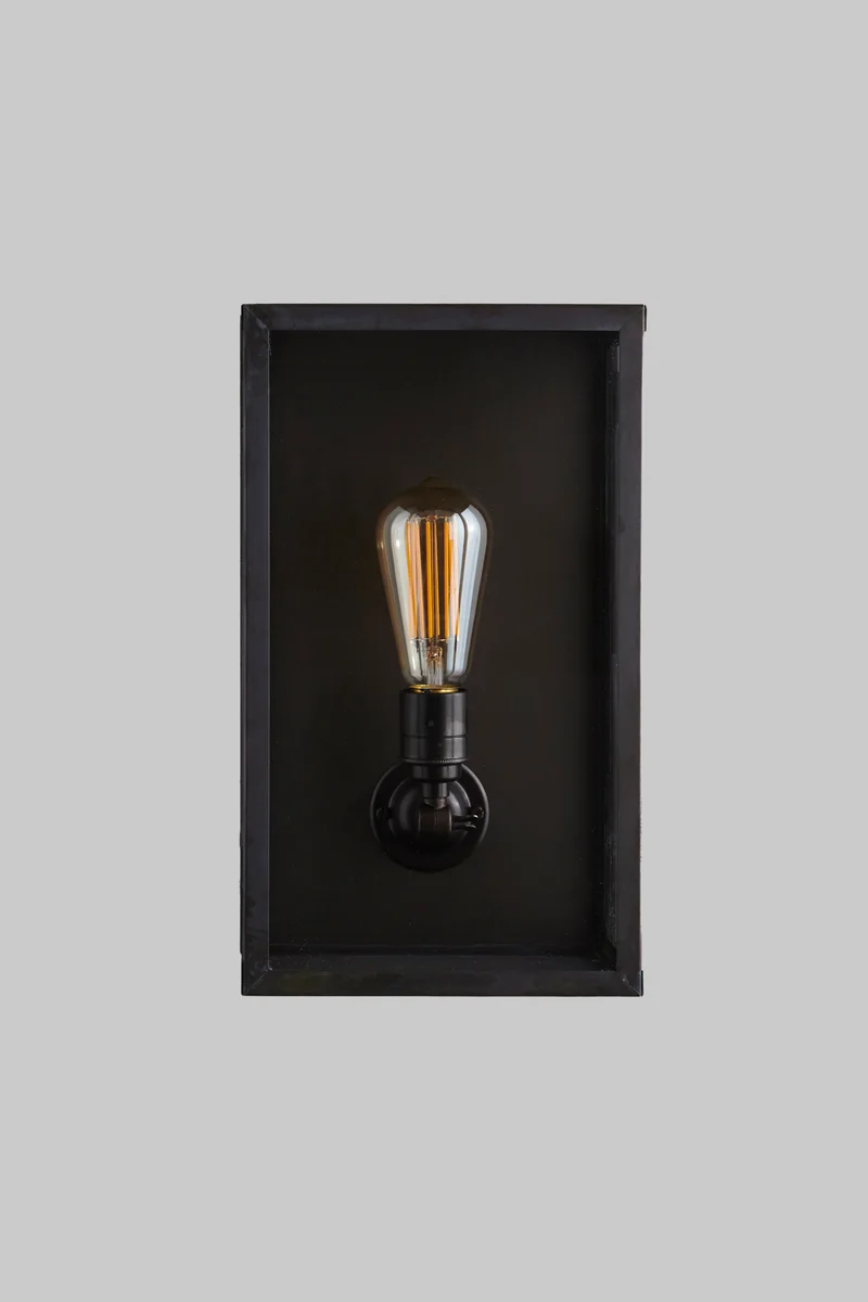 Medium Box Wall Light 7645 (Internally Glazed)