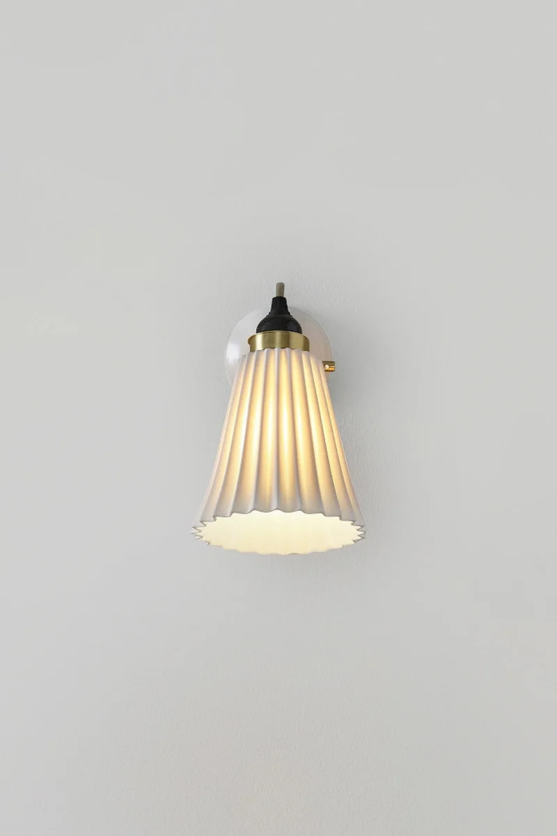 Hector Pleat Medium Wall Light, Brass