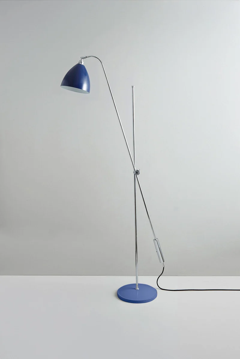 Task Overreach Floor Light