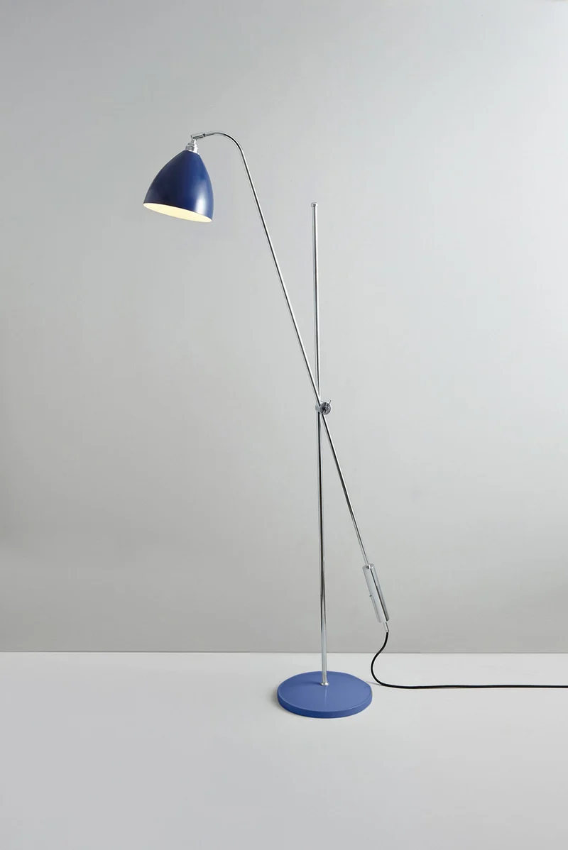 Task Overreach Floor Light