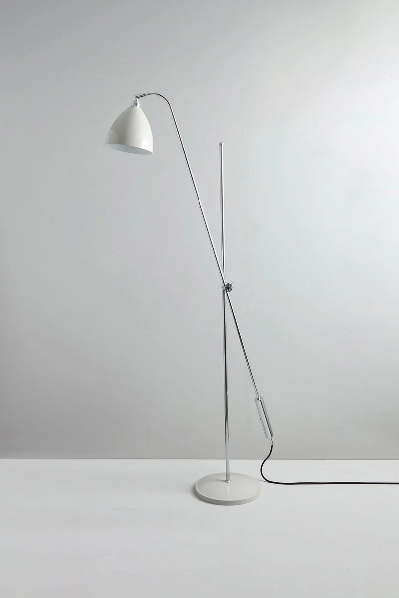Task Overreach Floor Light