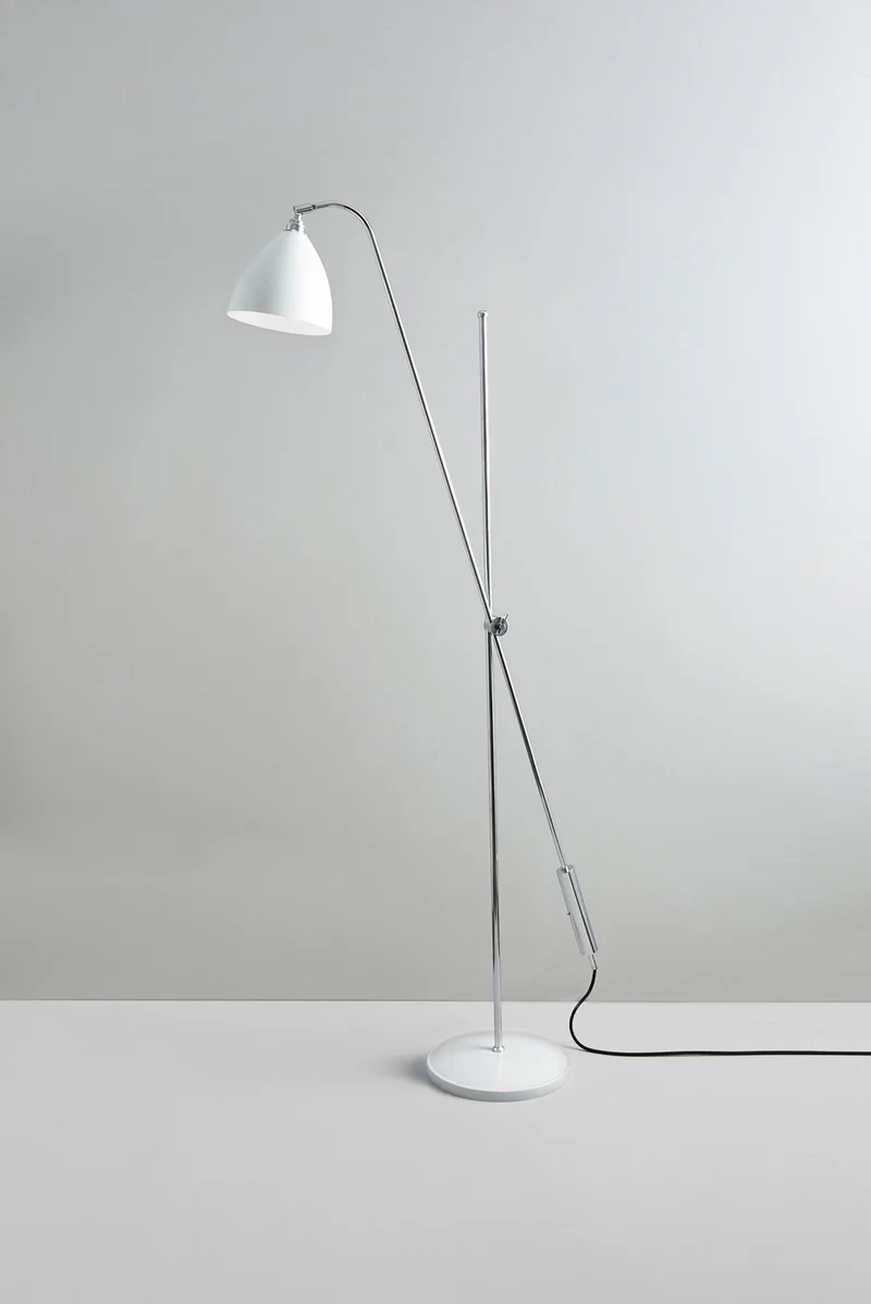 Task Overreach Floor Light
