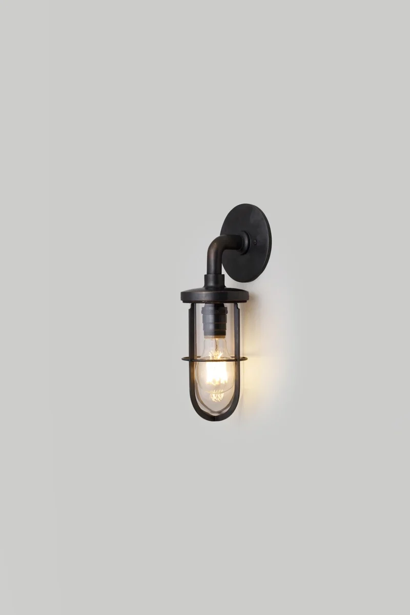 Weatherproof Ship's Well Glass Light 7207
