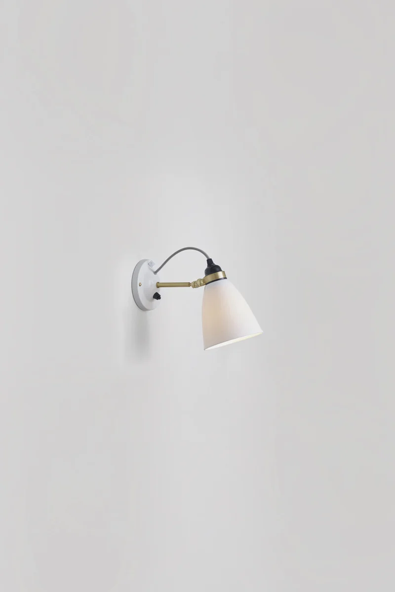 Hector 30 Wall Light, Switched