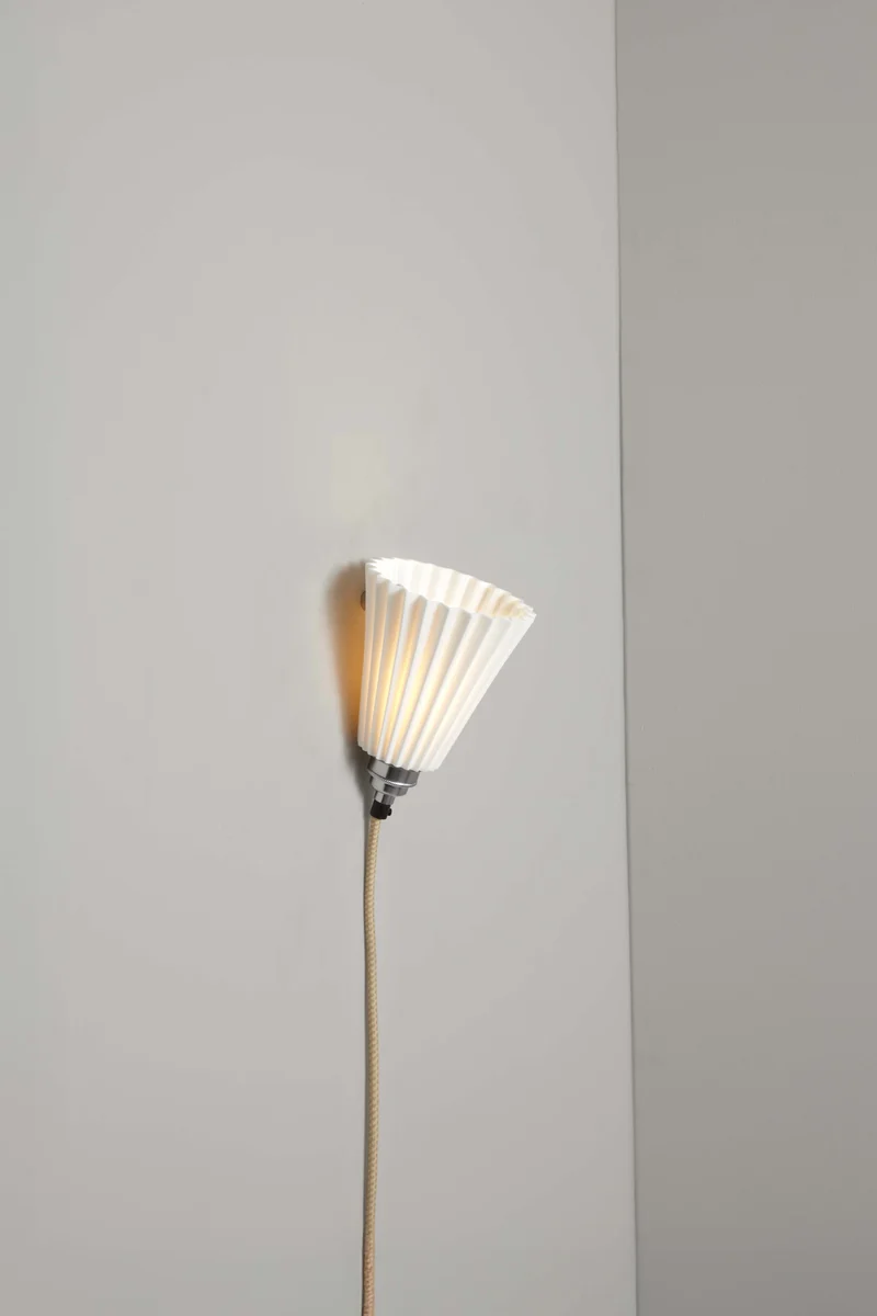 Portable Pleat Medium Wall Light