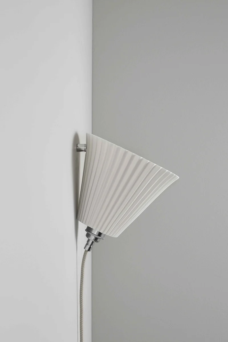 Portable Pleat Large Wall Light