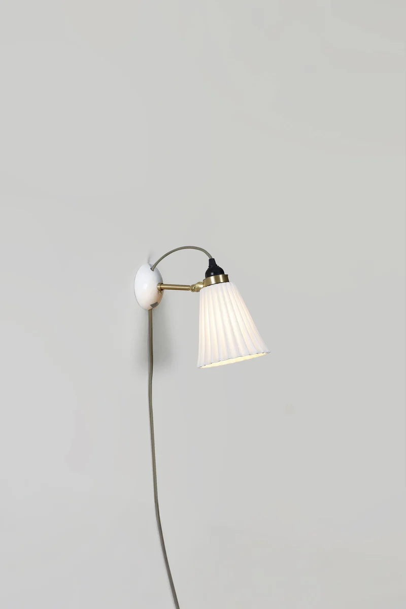 Hector Pleat Medium Wall Light, PSC, Brass