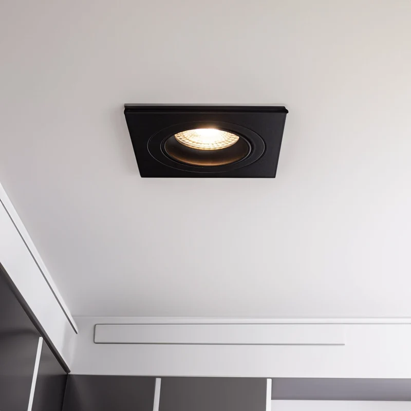 Schwarze Spotleuchte Ø80mm | Single | Quadratisch | Neigbar