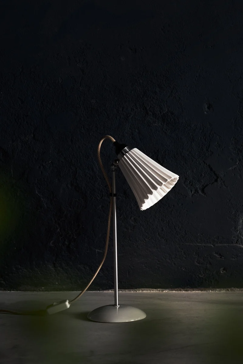 Hector Pleat Medium Table Light