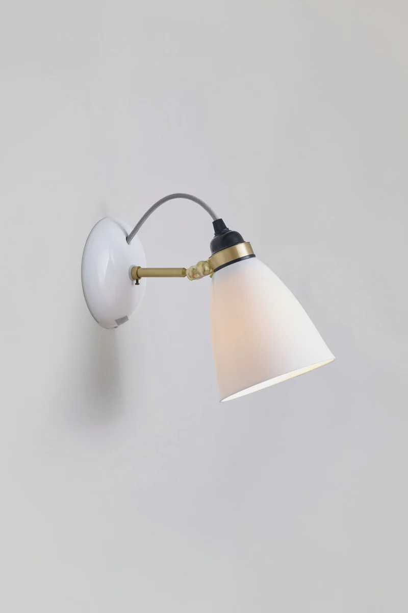Hector 30 Wall Light