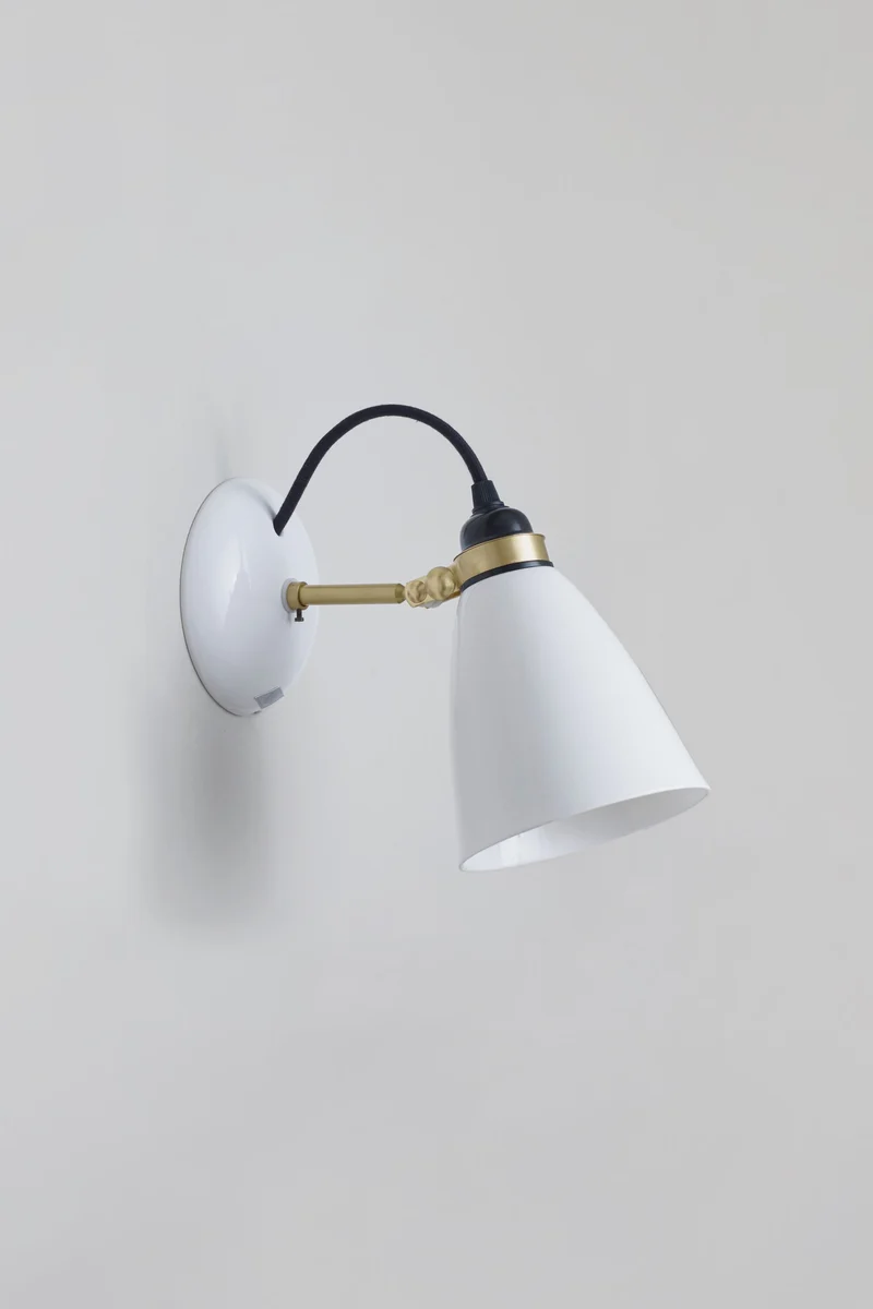 Hector 30 Wall Light