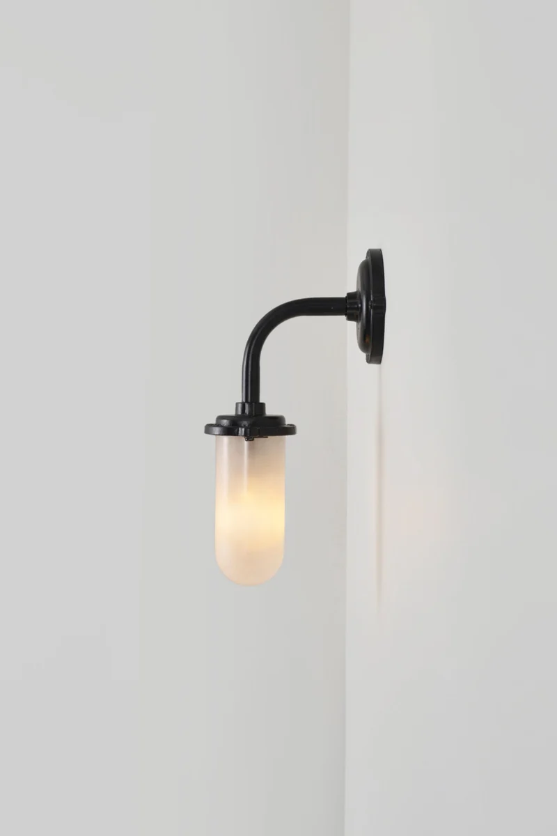 Bracket Light, 60W, 7672