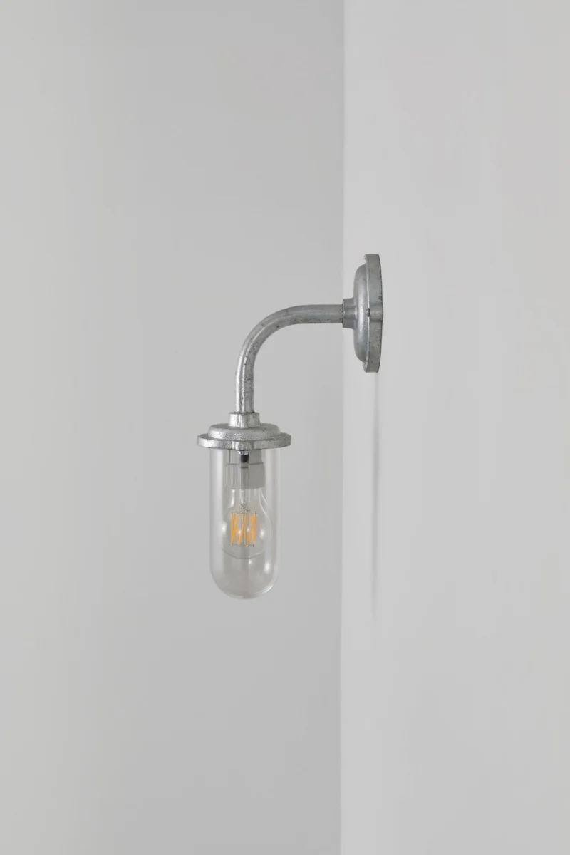 Bracket Light, 60W, 7672
