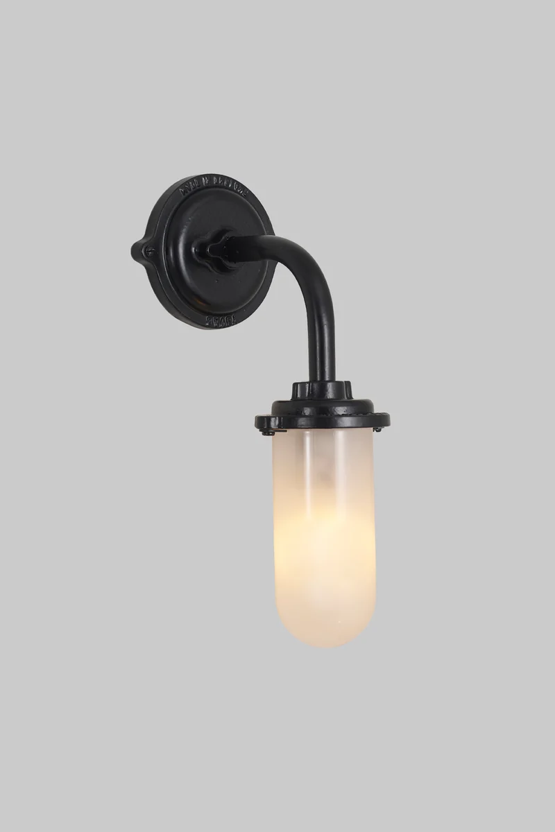 Bracket Light, 60W, 7672
