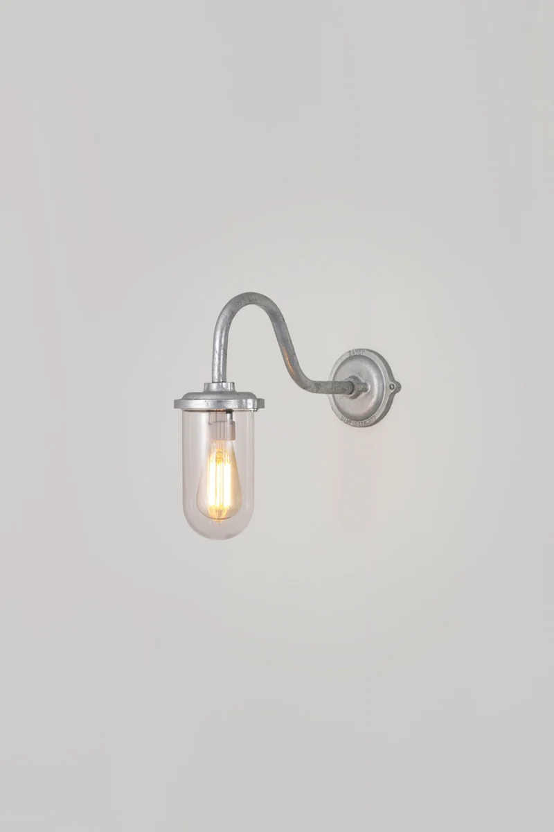 Bracket Light, 100W, Swan Neck 7672