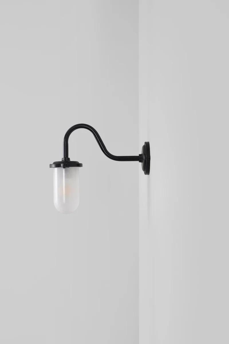 Bracket Light, 100W, Swan Neck 7672