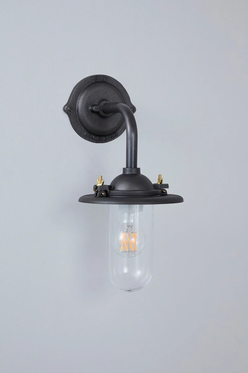 Exterior Bracket Light, 7685