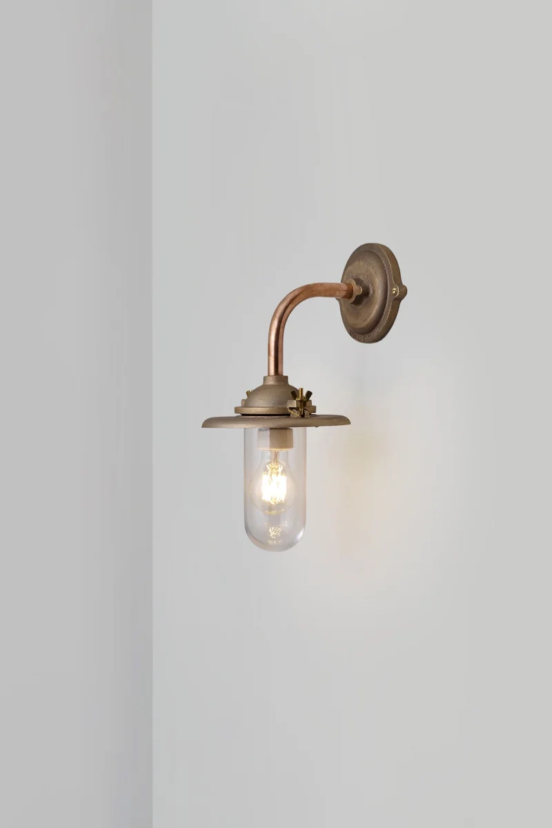 Exterior Bracket Light, 7685