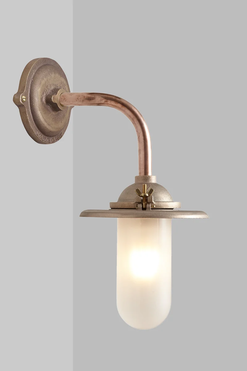 Exterior Bracket Light, 7685
