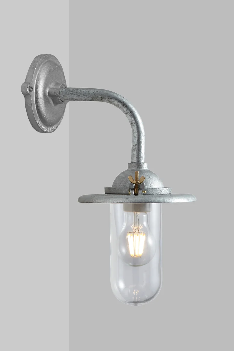 Exterior Bracket Light, 7685