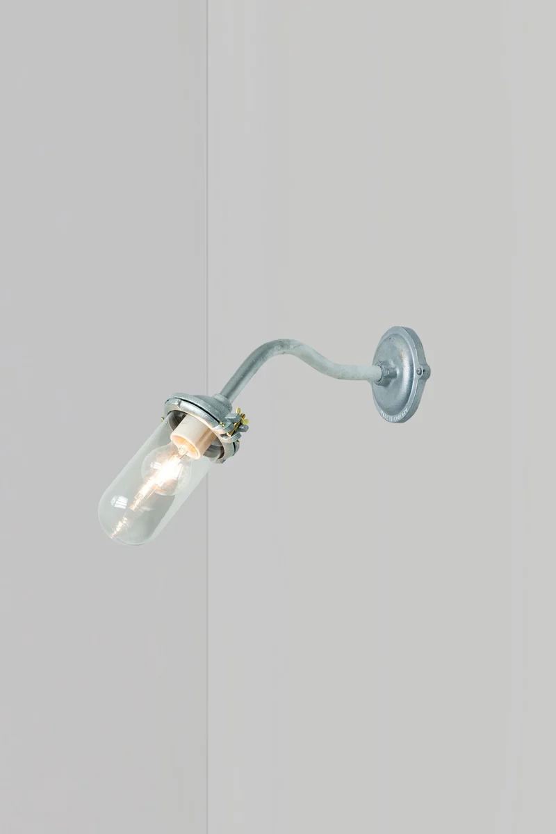 Exterior Bracket Light, Canted, 7684