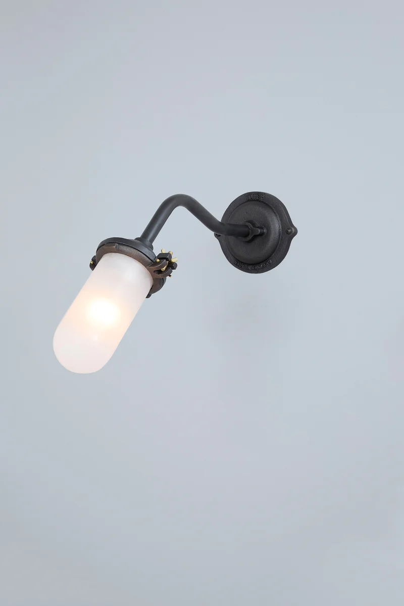 Exterior Bracket Light, Canted, 7684