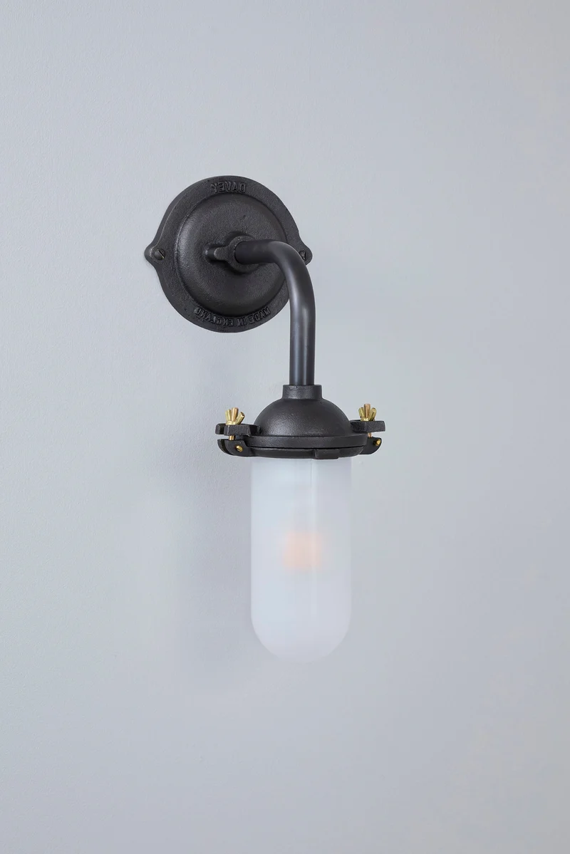 Exterior Bracket Light, 7684