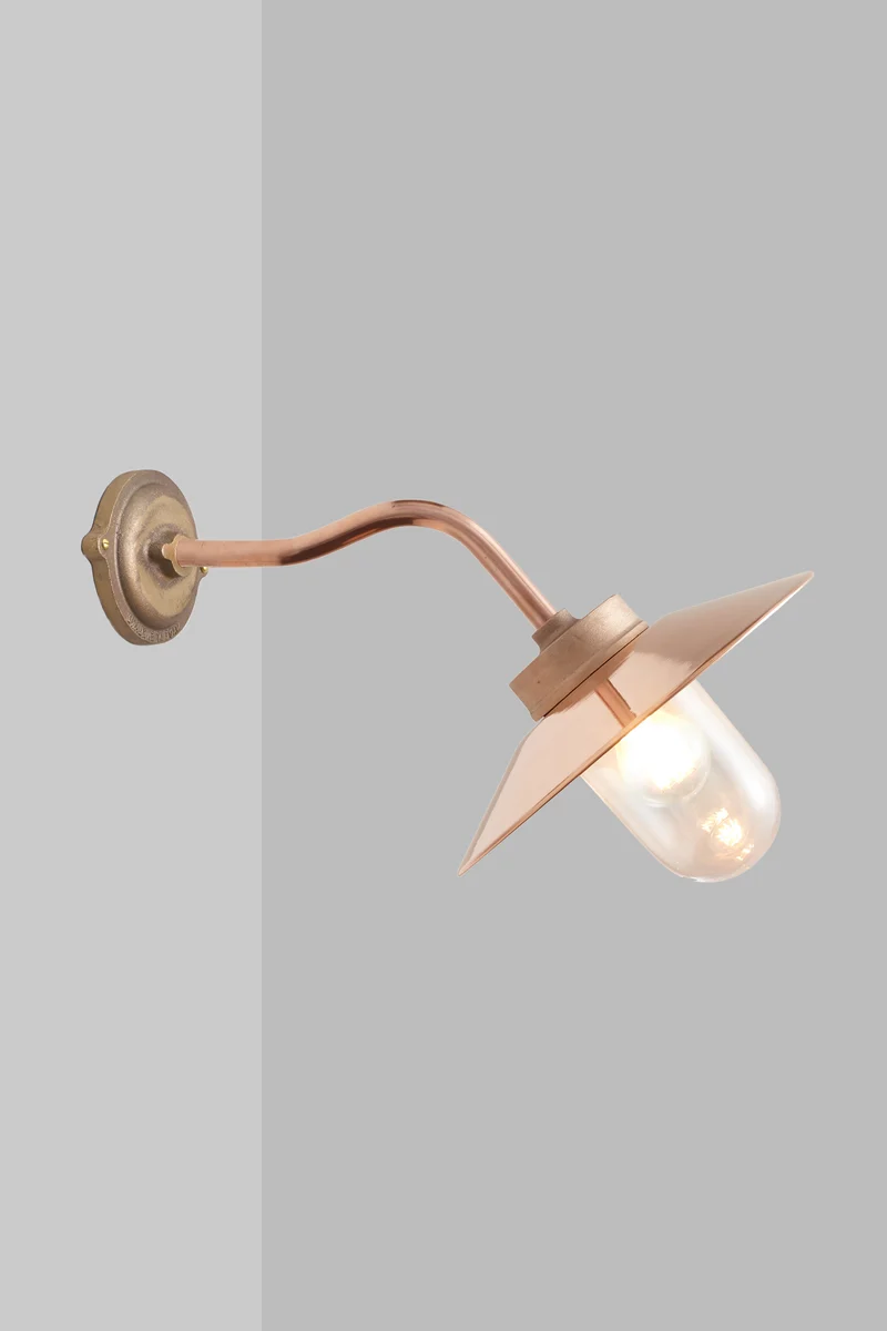 Exterior Bracket Light, Canted, 7680