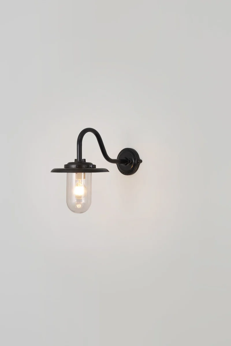 Exterior Bracket Light, 100W, 7677