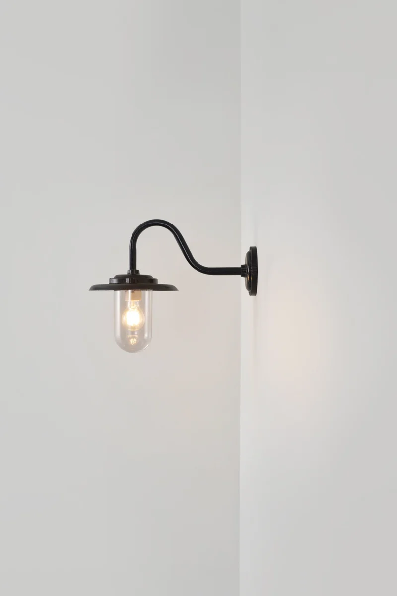 Exterior Bracket Light, 100W, 7677