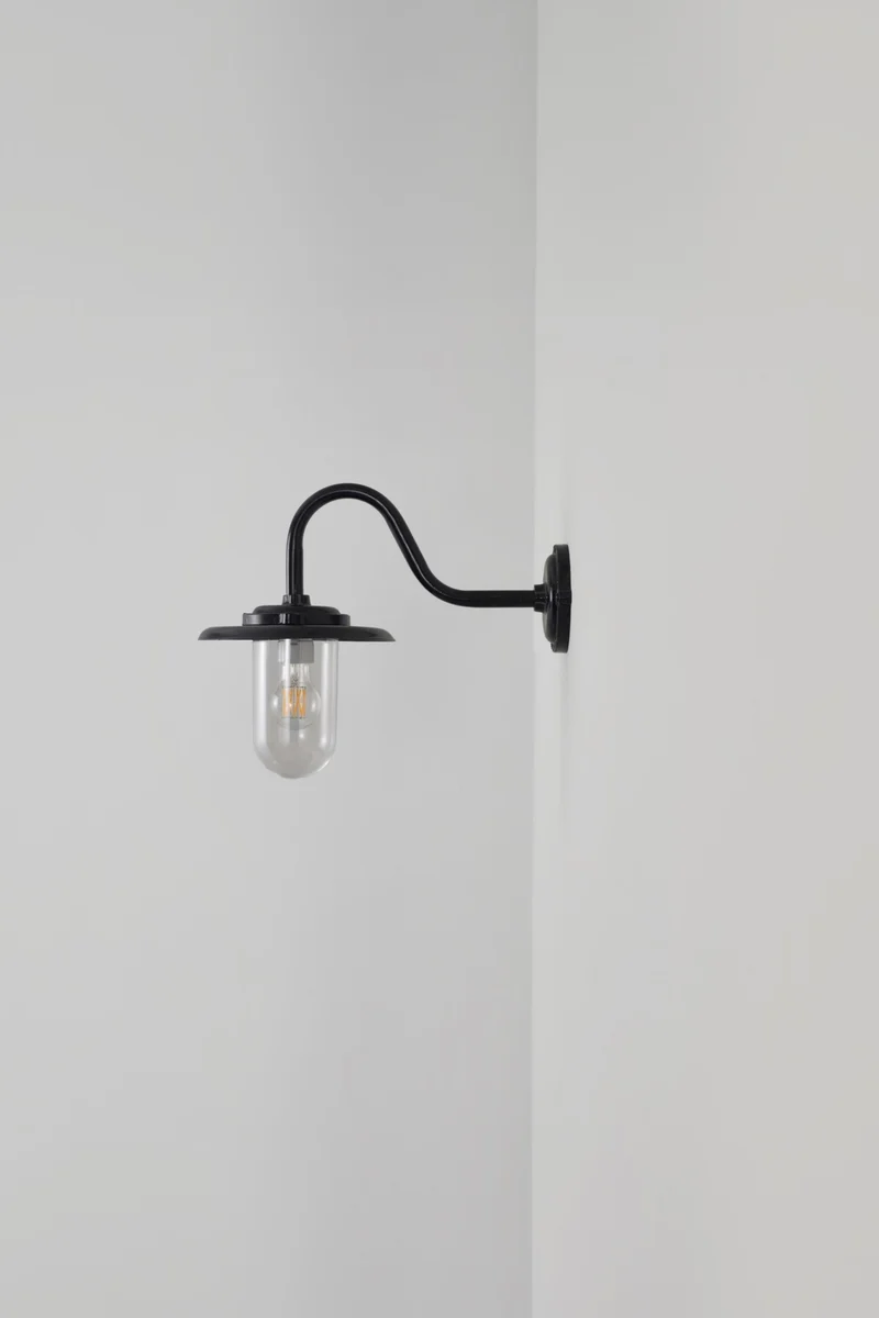 Exterior Bracket Light, 100W, 7677