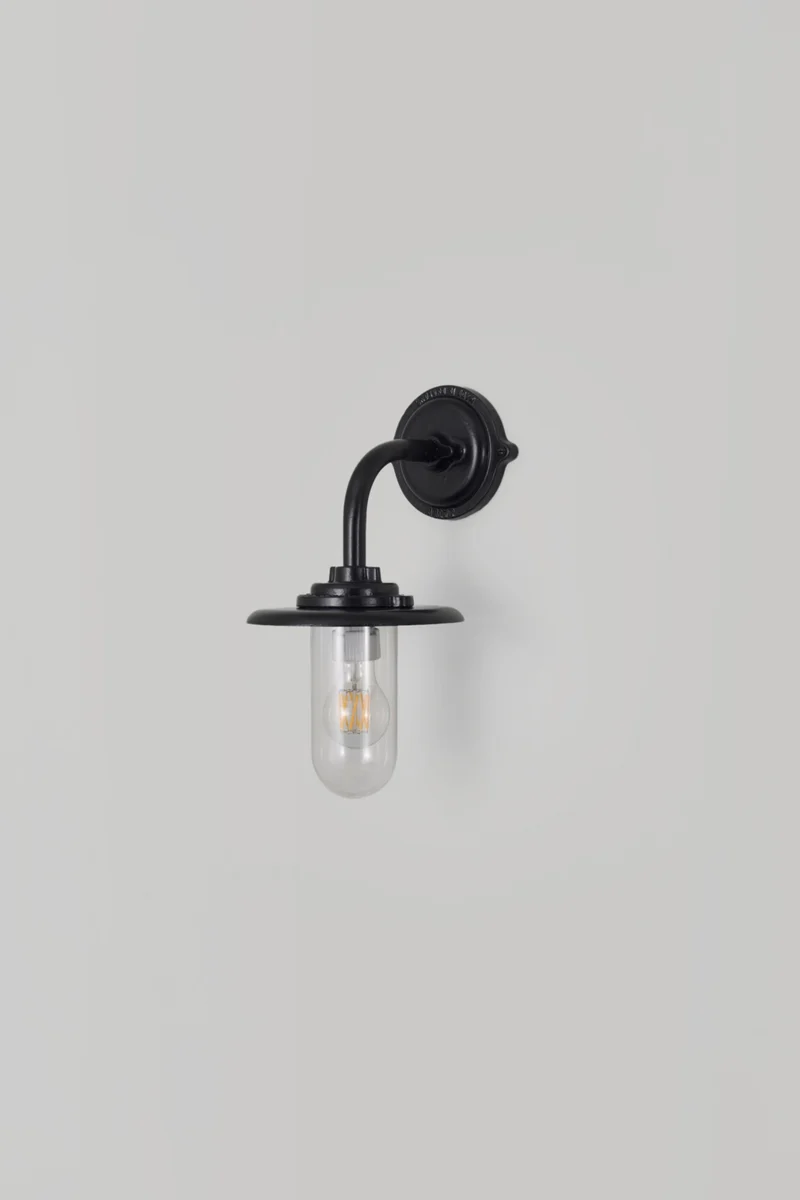 Exterior Bracket Light, 60W, 7677