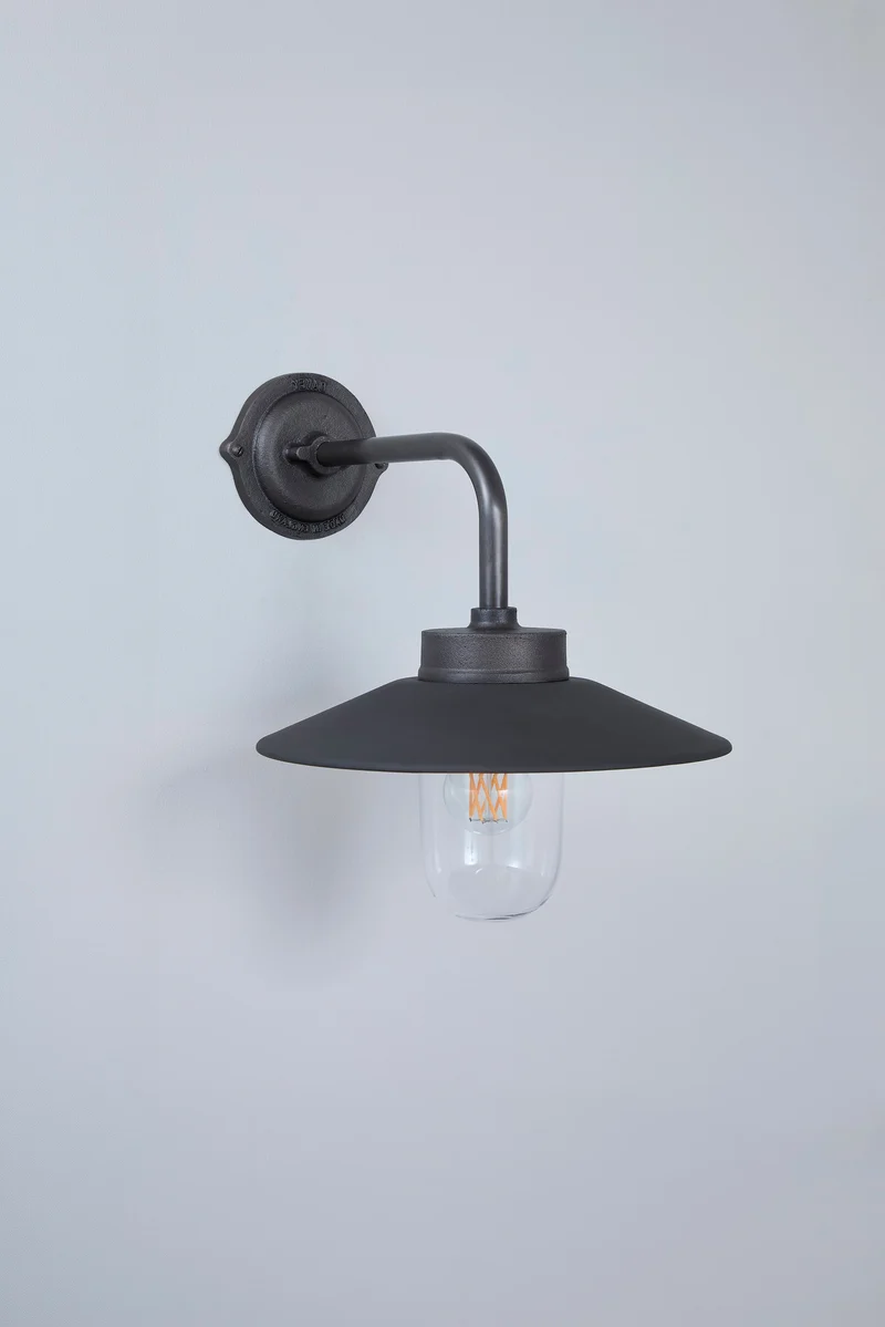 Exterior Bracket Light, 7680