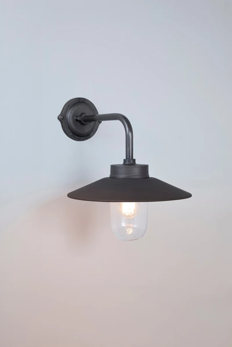 Exterior Bracket Light, 7680