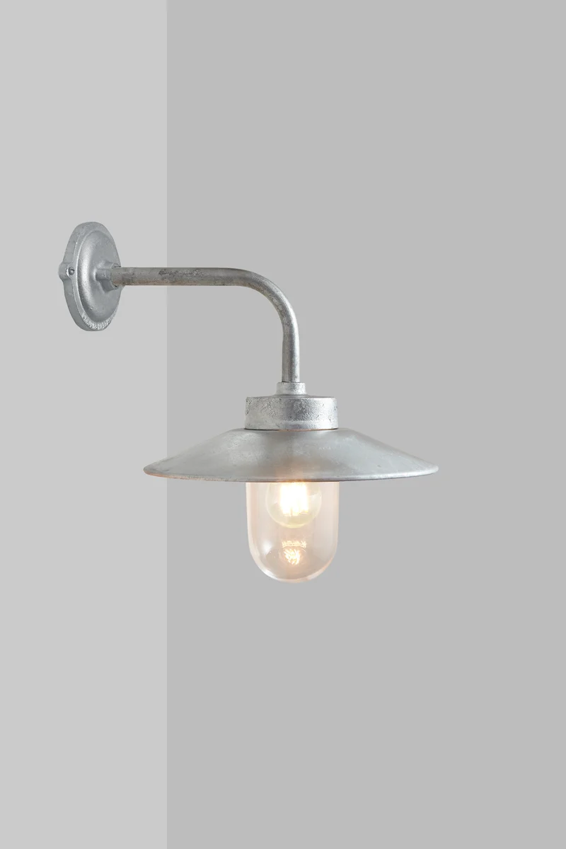 Exterior Bracket Light, 7680