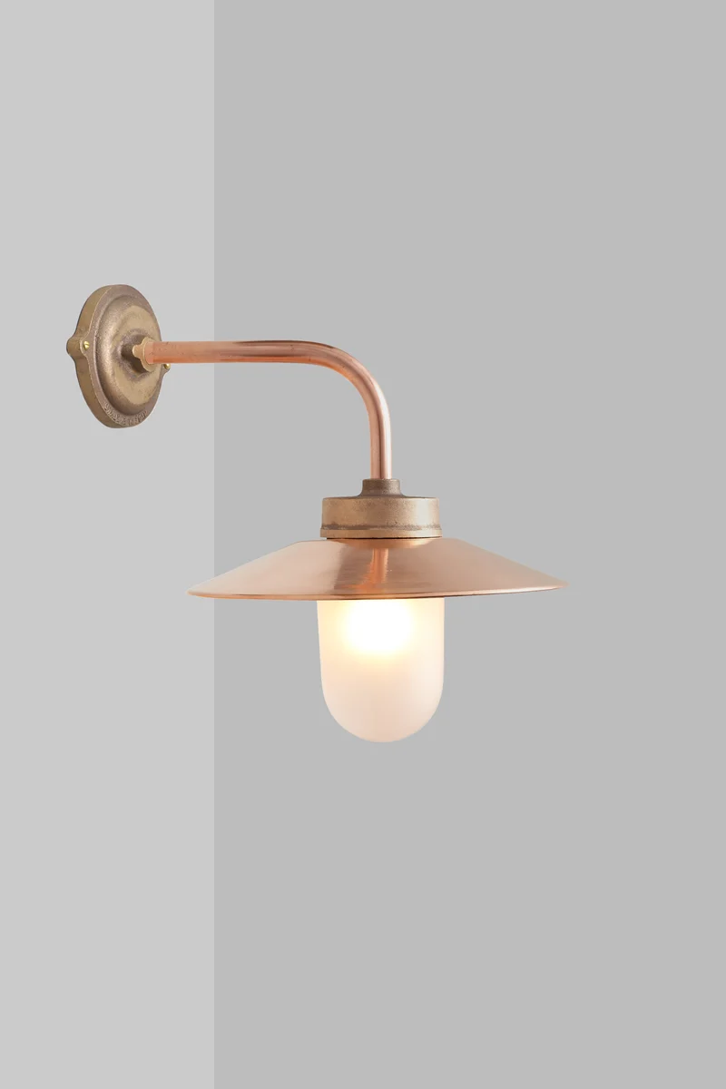 Exterior Bracket Light, 7680