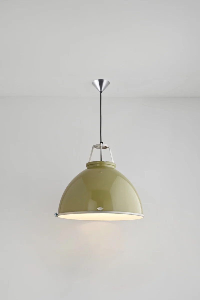 Titan Size 5 Pendant with Diffuser