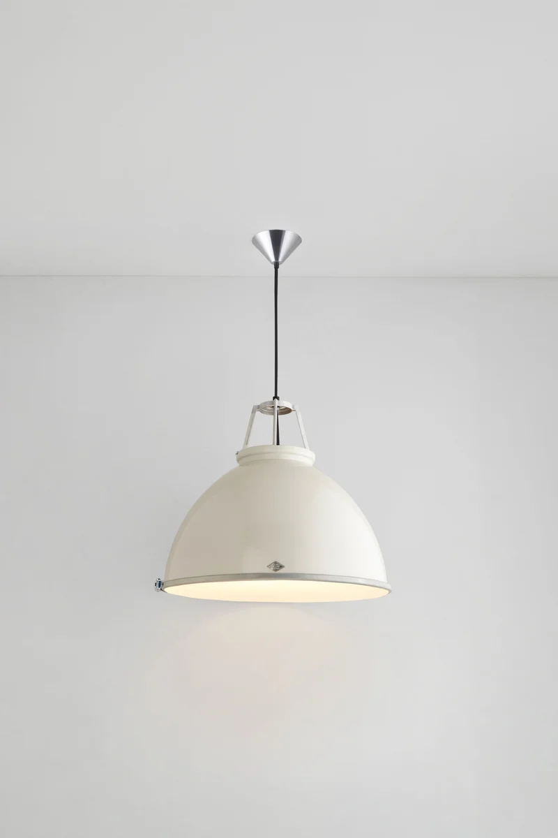 Titan Size 5 Pendant with Diffuser