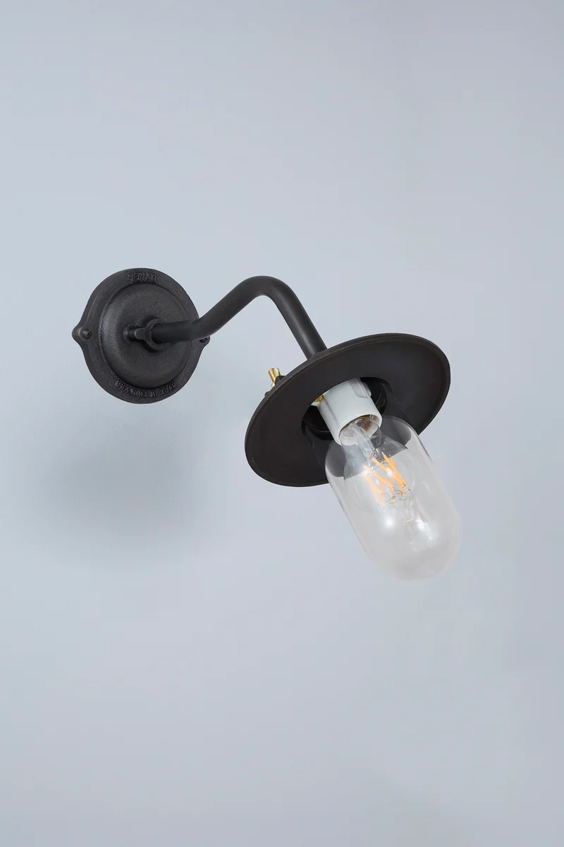 Exterior Bracket Light, Canted, 7685