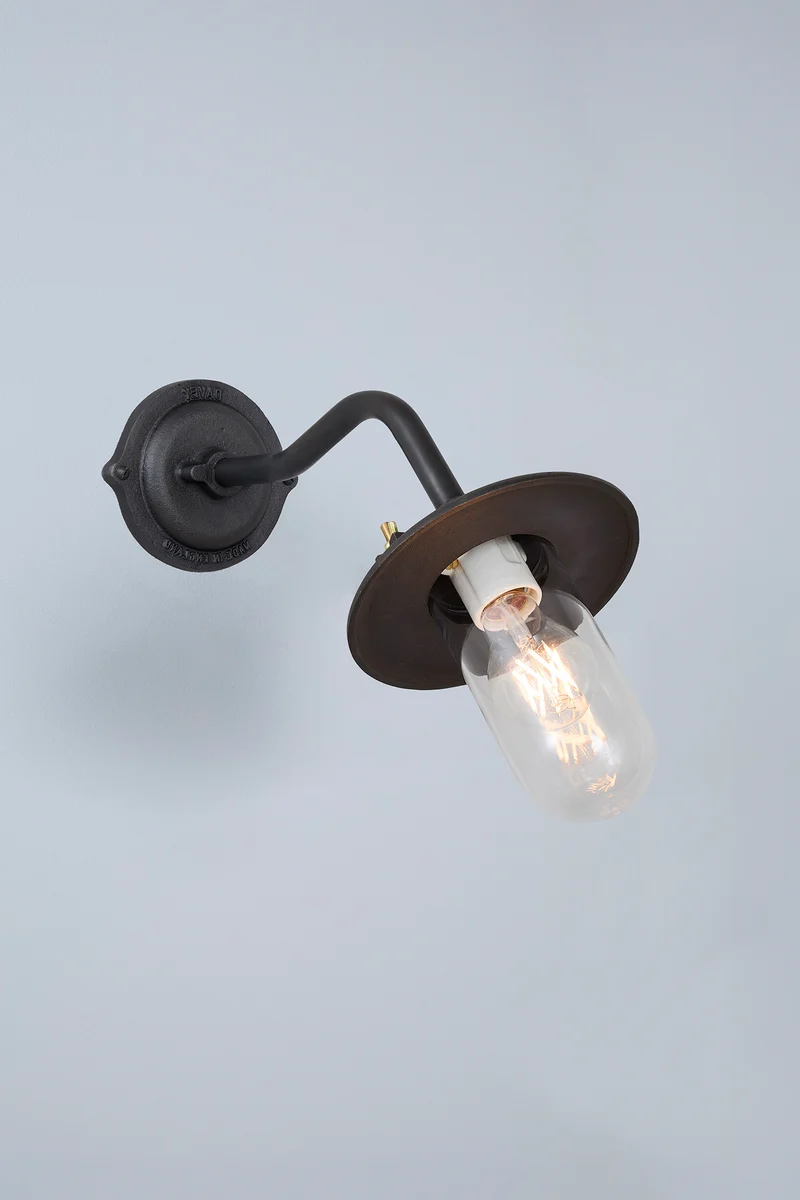 Exterior Bracket Light, Canted, 7685